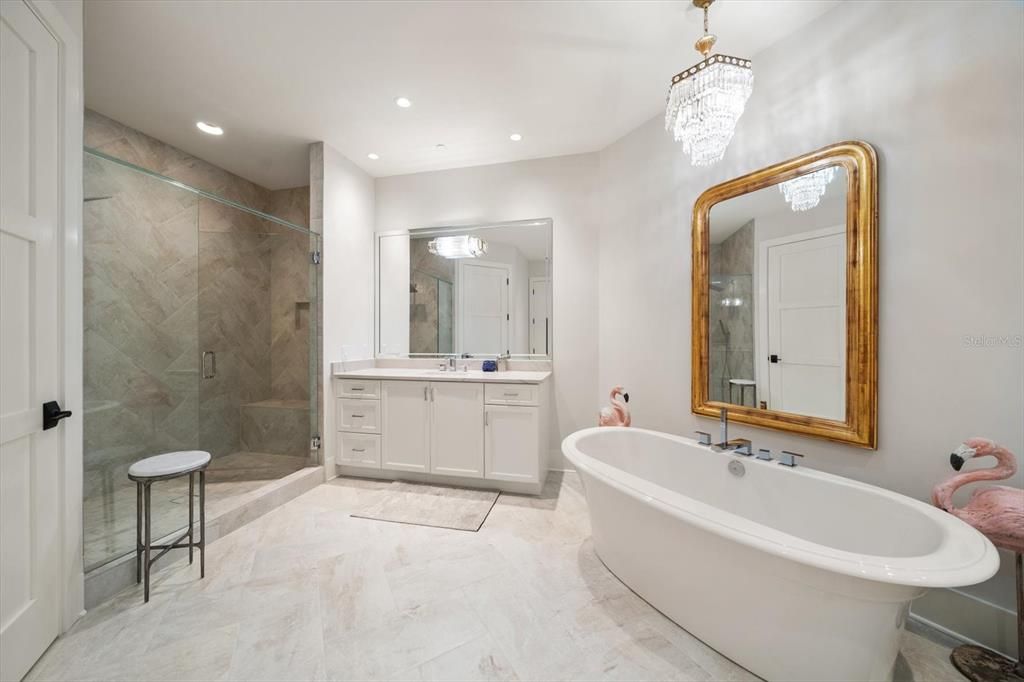 For Sale: $4,250,000 (3 beds, 3 baths, 3680 Square Feet)