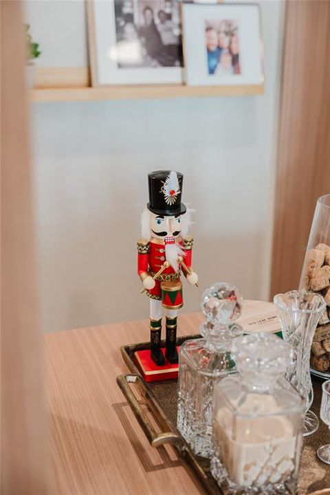 待售: $820,000 (4 贝兹, 3 浴室, 2665 平方英尺)