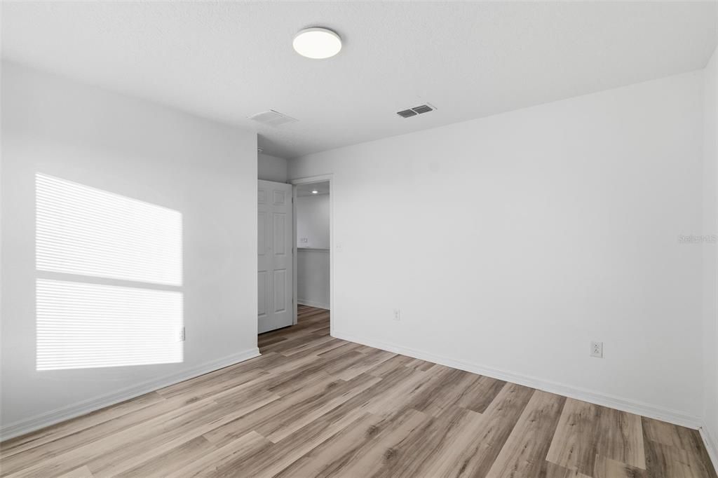 待售: $535,000 (4 贝兹, 2 浴室, 3553 平方英尺)