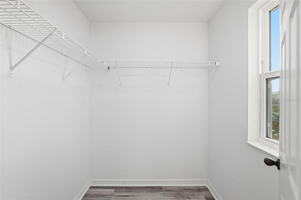 待售: $535,000 (4 贝兹, 2 浴室, 3553 平方英尺)