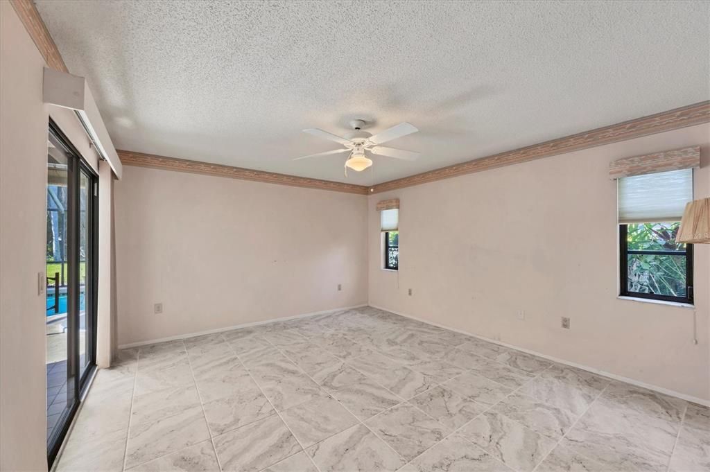 На продажу: $399,000 (3 спален, 2 ванн, 1911 Квадратных фут)