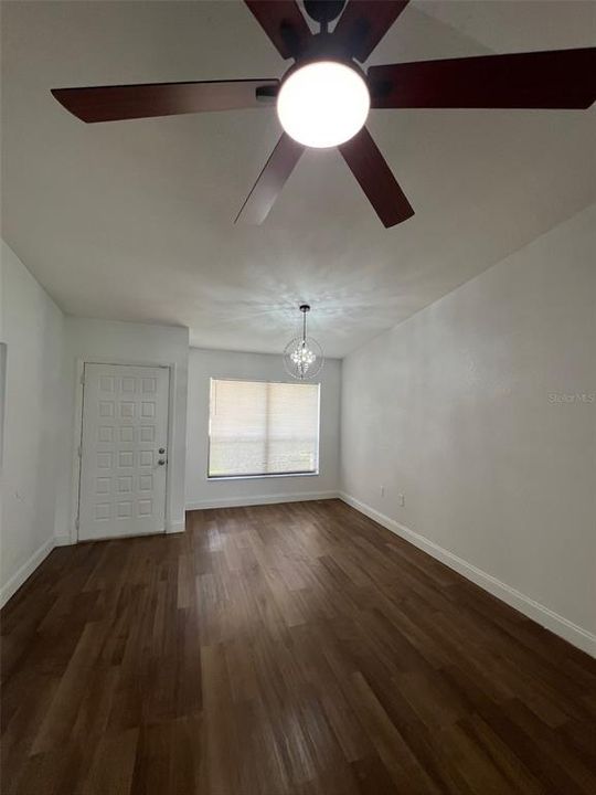 For Sale: $245,000 (3 beds, 2 baths, 1247 Square Feet)