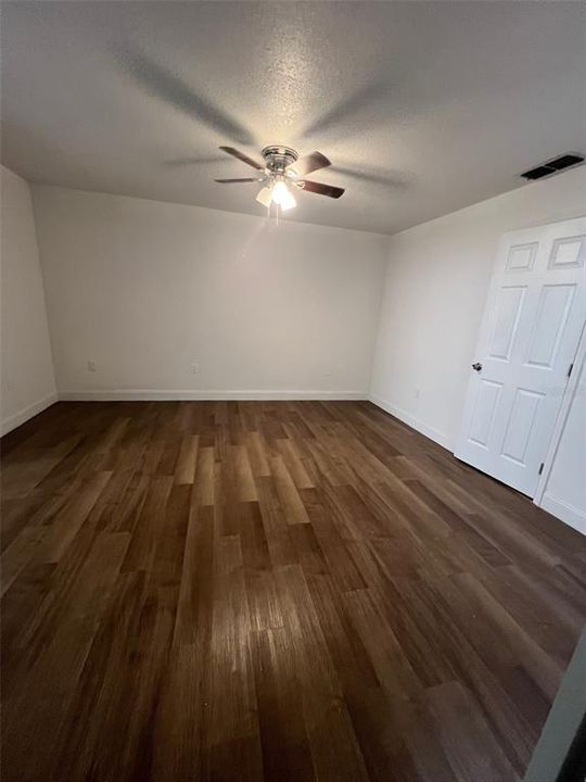 For Sale: $245,000 (3 beds, 2 baths, 1247 Square Feet)