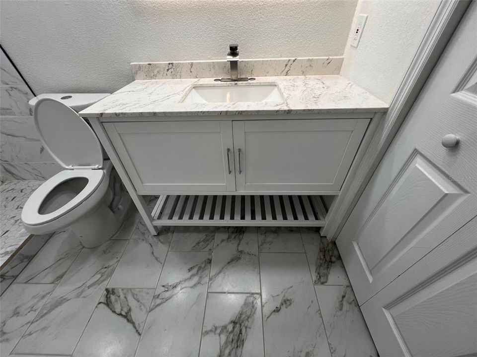 For Sale: $245,000 (3 beds, 2 baths, 1247 Square Feet)