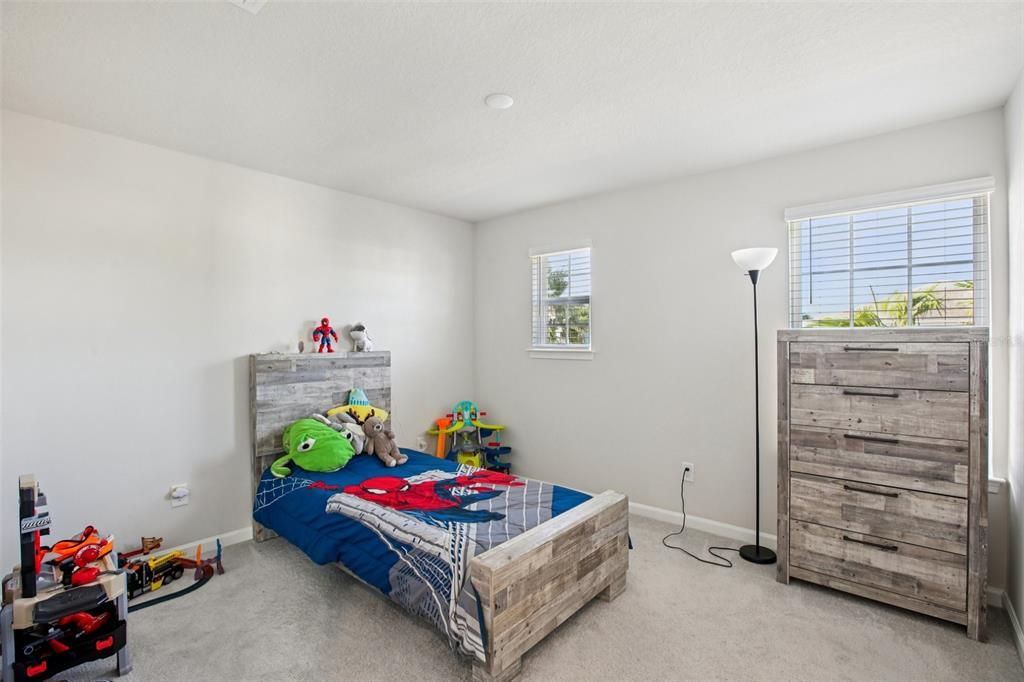 待售: $525,000 (5 贝兹, 3 浴室, 2906 平方英尺)