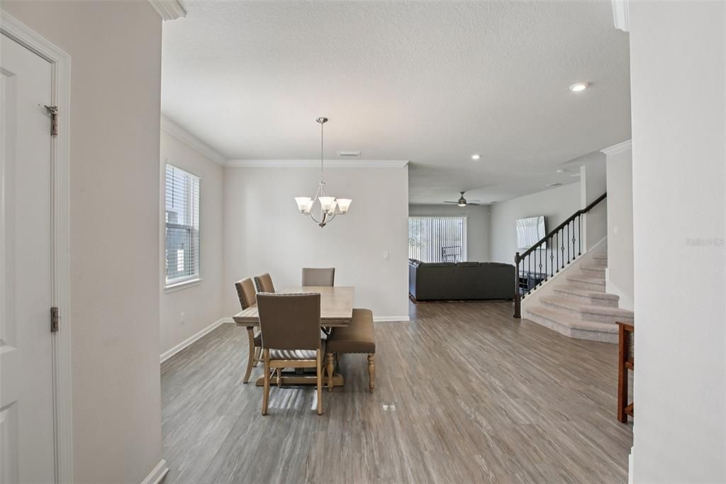 待售: $525,000 (5 贝兹, 3 浴室, 2906 平方英尺)