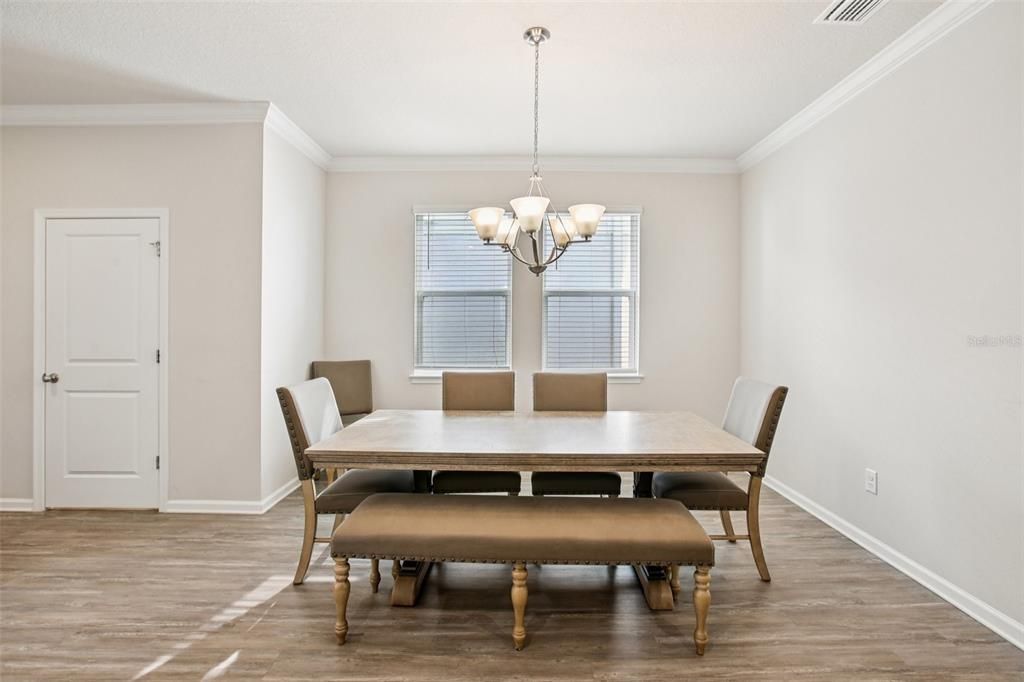 待售: $525,000 (5 贝兹, 3 浴室, 2906 平方英尺)