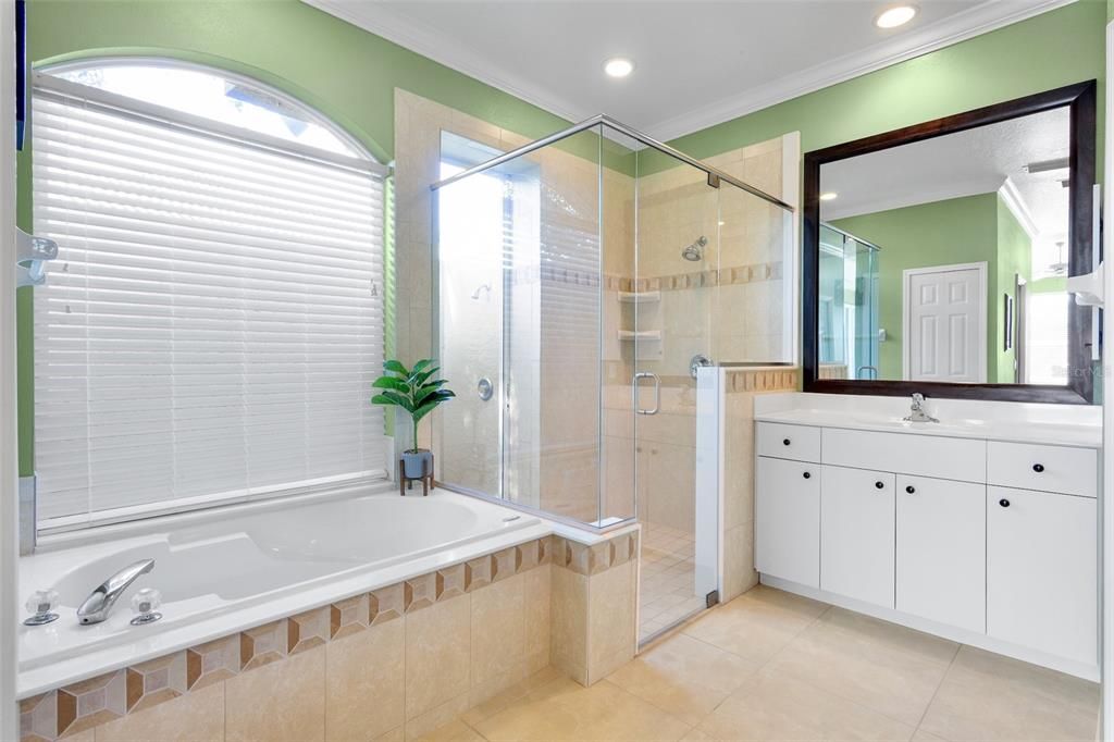 待售: $679,000 (4 贝兹, 3 浴室, 2491 平方英尺)