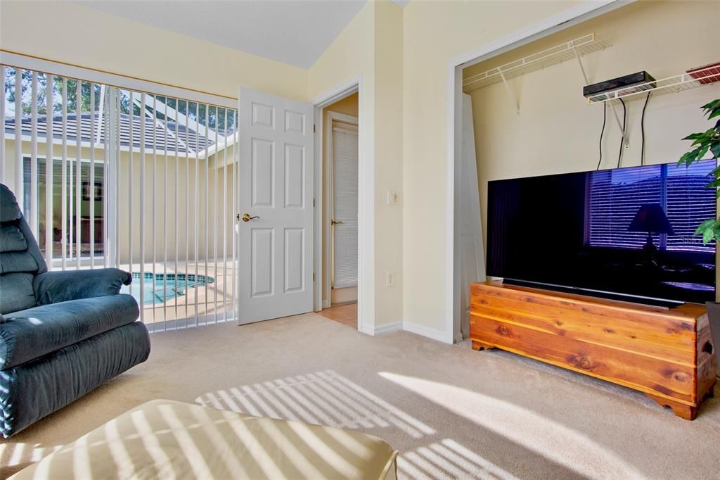 待售: $679,000 (4 贝兹, 3 浴室, 2491 平方英尺)