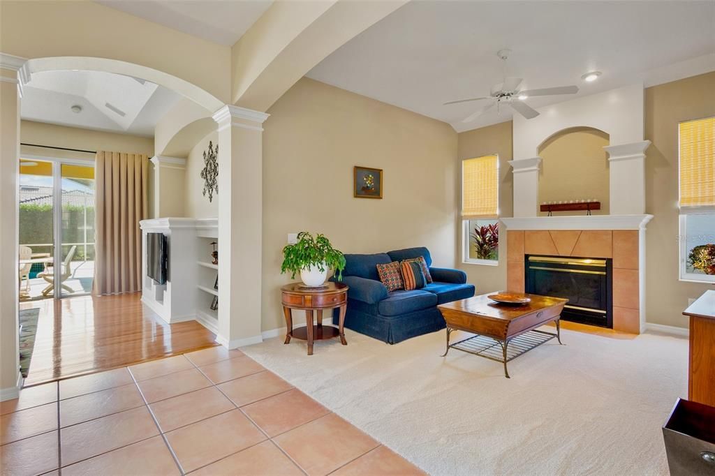 待售: $679,000 (4 贝兹, 3 浴室, 2491 平方英尺)