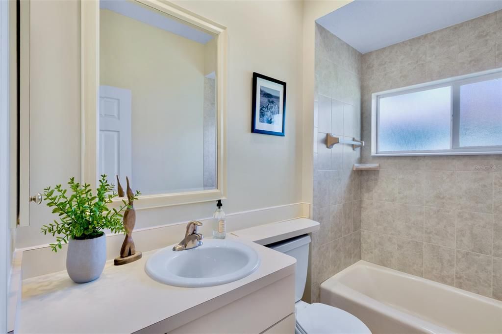 待售: $679,000 (4 贝兹, 3 浴室, 2491 平方英尺)