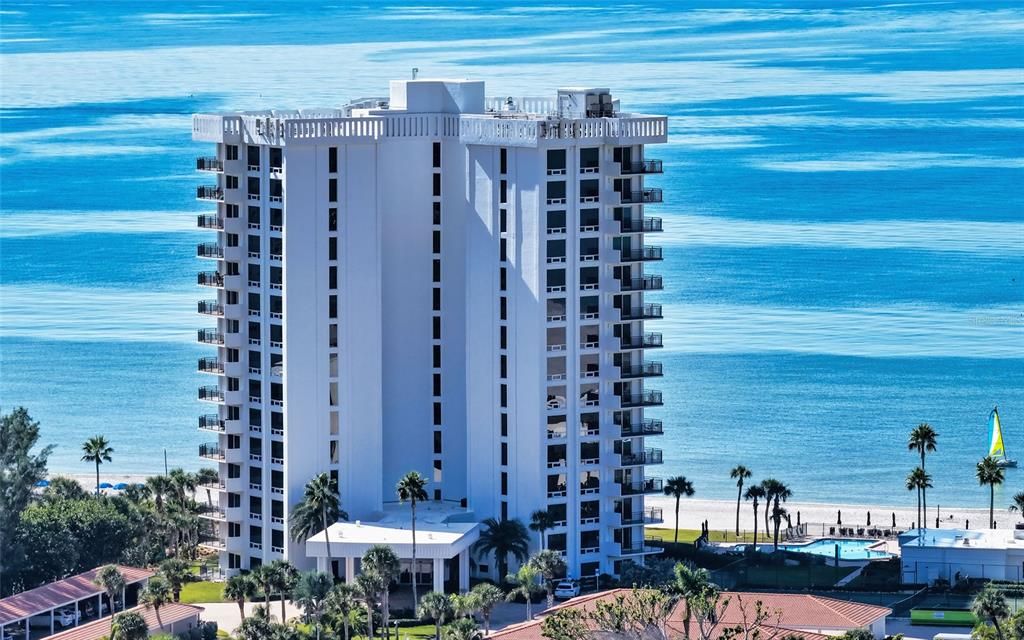 For Sale: $1,595,000 (2 beds, 2 baths, 1491 Square Feet)