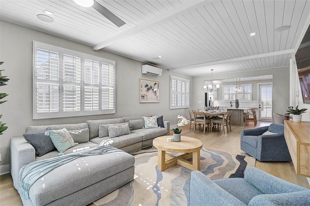 For Sale: $1,700,000 (3 beds, 2 baths, 1678 Square Feet)