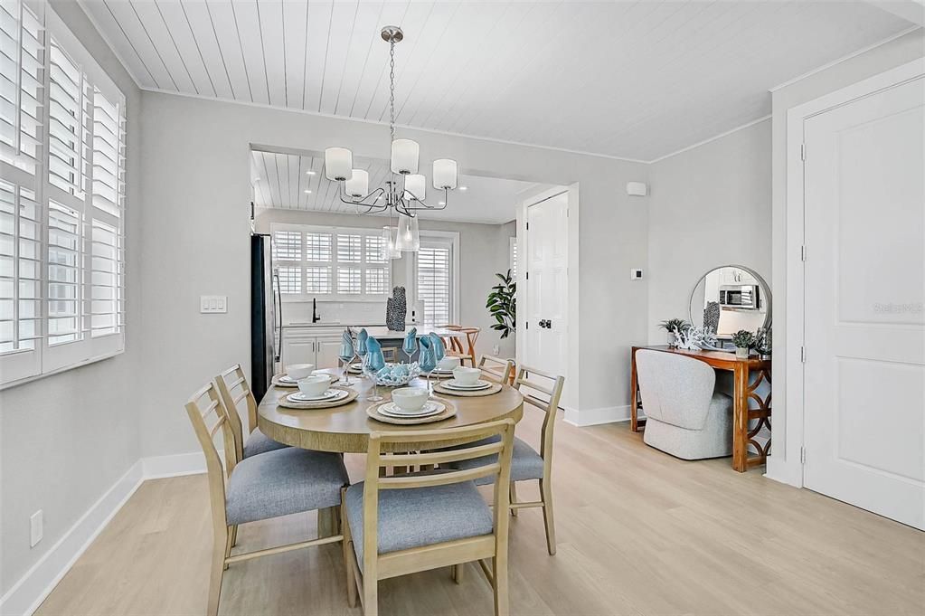 For Sale: $1,700,000 (3 beds, 2 baths, 1678 Square Feet)