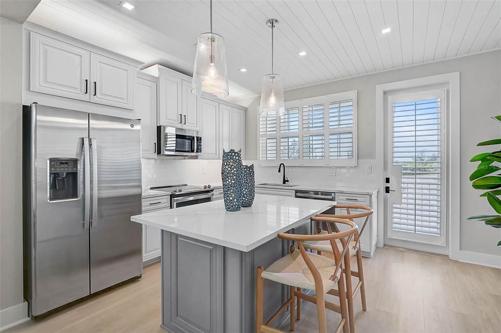 For Sale: $1,700,000 (3 beds, 2 baths, 1678 Square Feet)