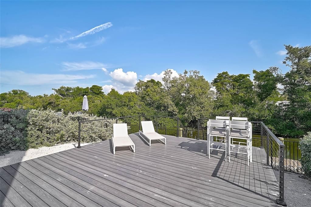 For Sale: $1,700,000 (3 beds, 2 baths, 1678 Square Feet)