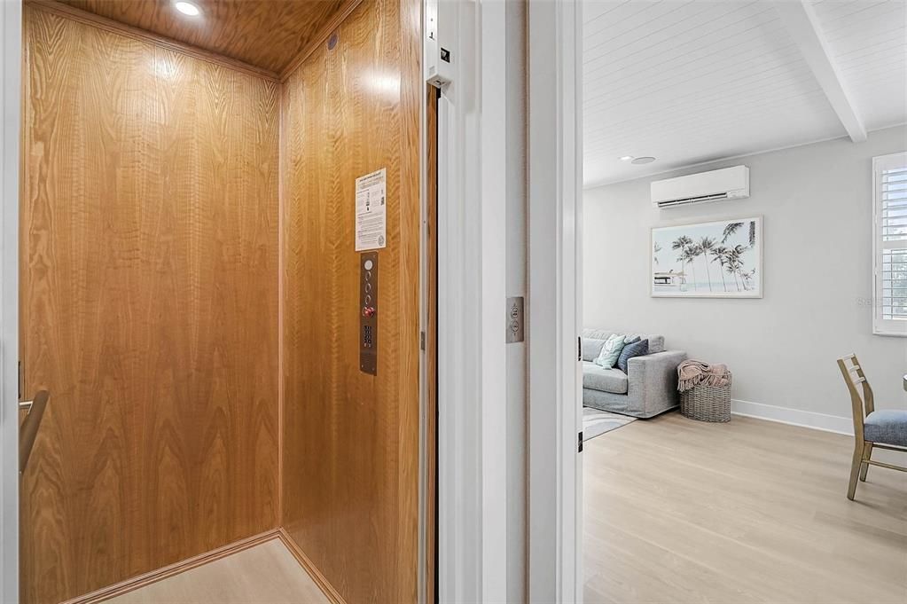 For Sale: $1,700,000 (3 beds, 2 baths, 1678 Square Feet)