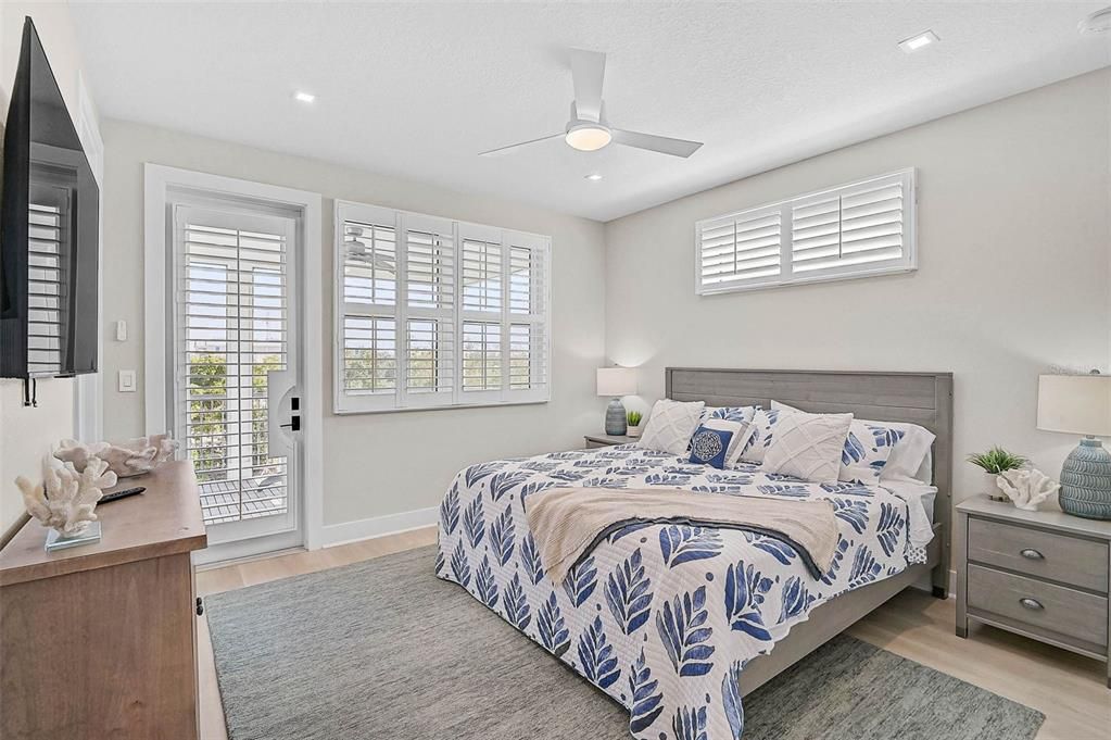 For Sale: $1,700,000 (3 beds, 2 baths, 1678 Square Feet)