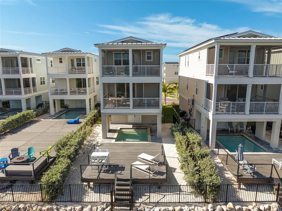 For Sale: $1,700,000 (3 beds, 2 baths, 1678 Square Feet)