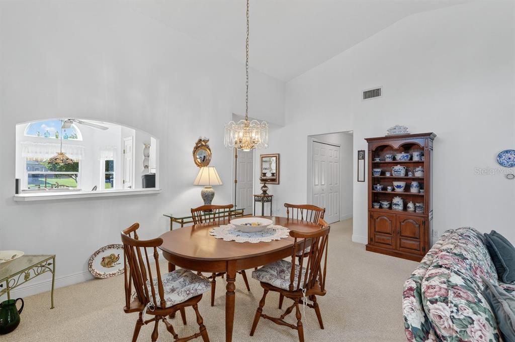 En Venta: $349,000 (3 camas, 2 baños, 1708 Pies cuadrados)