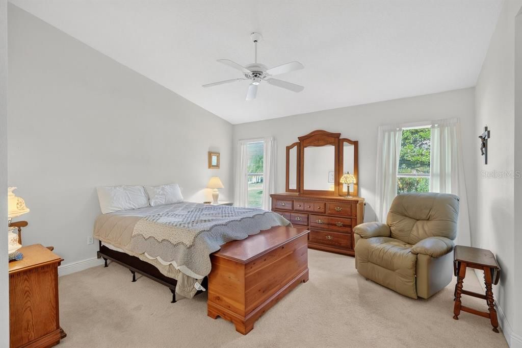 En Venta: $349,000 (3 camas, 2 baños, 1708 Pies cuadrados)