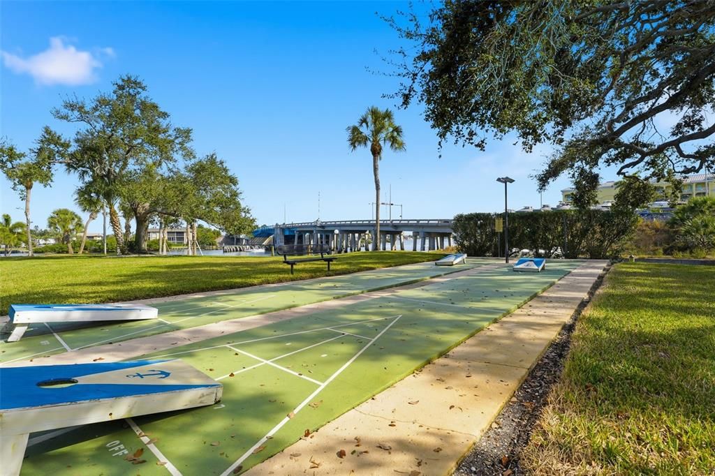 待售: $600,000 (2 贝兹, 2 浴室, 1290 平方英尺)