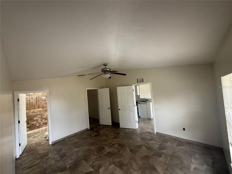 出租: $1,850 (3 贝兹, 2 浴室, 1344 平方英尺)