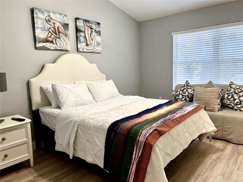 For Sale: $299,999 (3 beds, 2 baths, 1670 Square Feet)