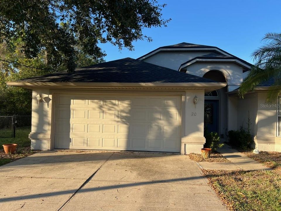 For Sale: $319,000 (3 beds, 2 baths, 1667 Square Feet)