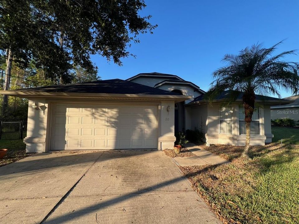 For Sale: $319,000 (3 beds, 2 baths, 1667 Square Feet)