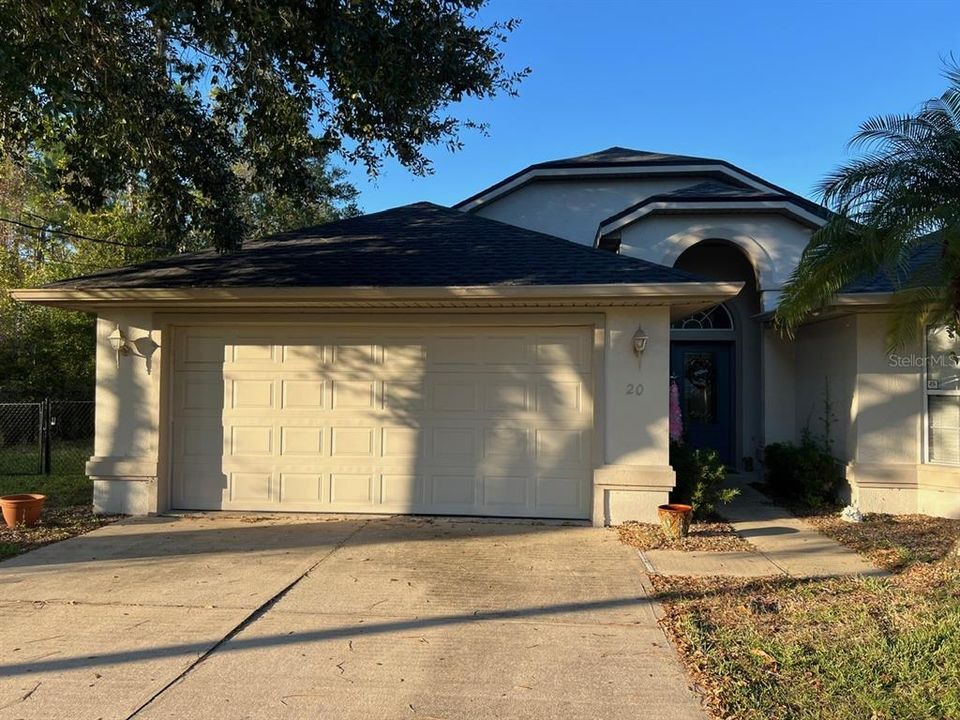 For Sale: $319,000 (3 beds, 2 baths, 1667 Square Feet)