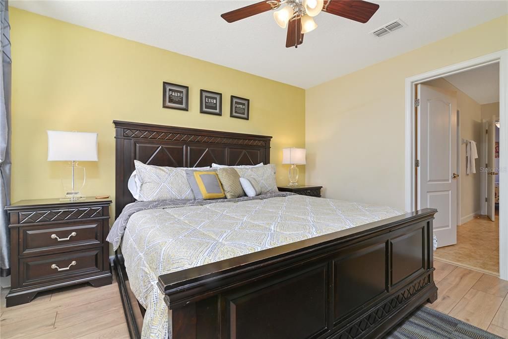 待售: $699,950 (9 贝兹, 5 浴室, 3909 平方英尺)