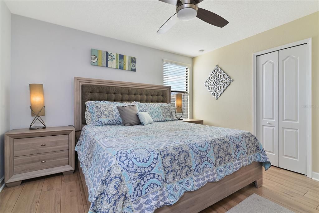 待售: $699,950 (9 贝兹, 5 浴室, 3909 平方英尺)