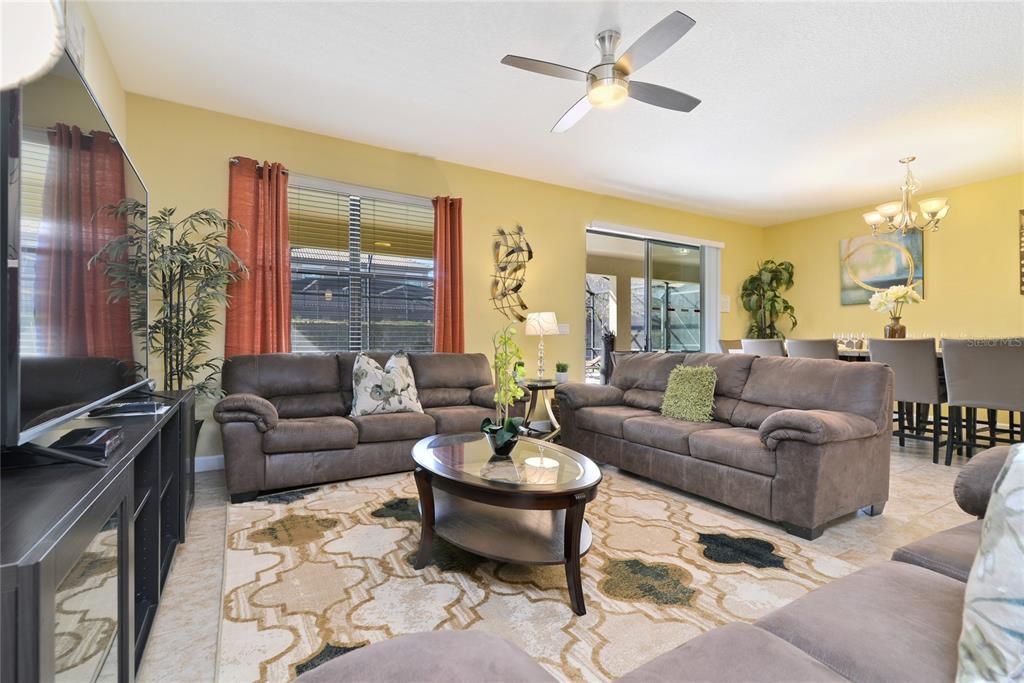 待售: $699,950 (9 贝兹, 5 浴室, 3909 平方英尺)