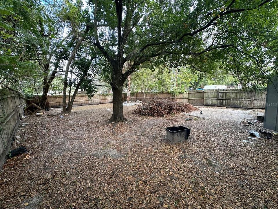 На продажу: $135,000 (3 спален, 1 ванн, 788 Квадратных фут)