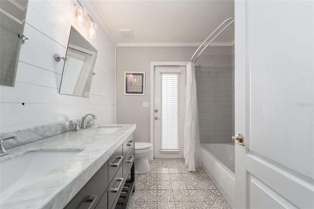 Active With Contract: $489,000 (4 beds, 2 baths, 2553 Square Feet)