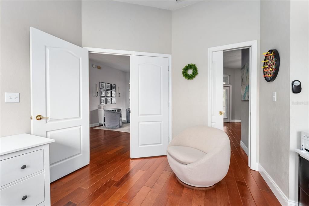 Active With Contract: $489,000 (4 beds, 2 baths, 2553 Square Feet)