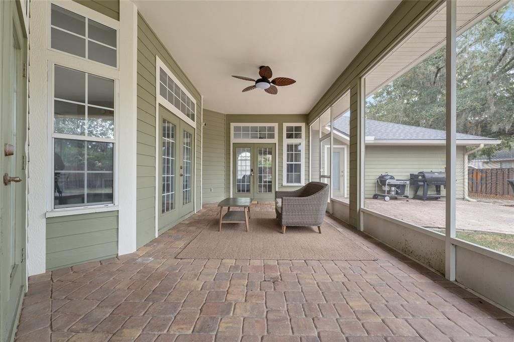 Active With Contract: $489,000 (4 beds, 2 baths, 2553 Square Feet)