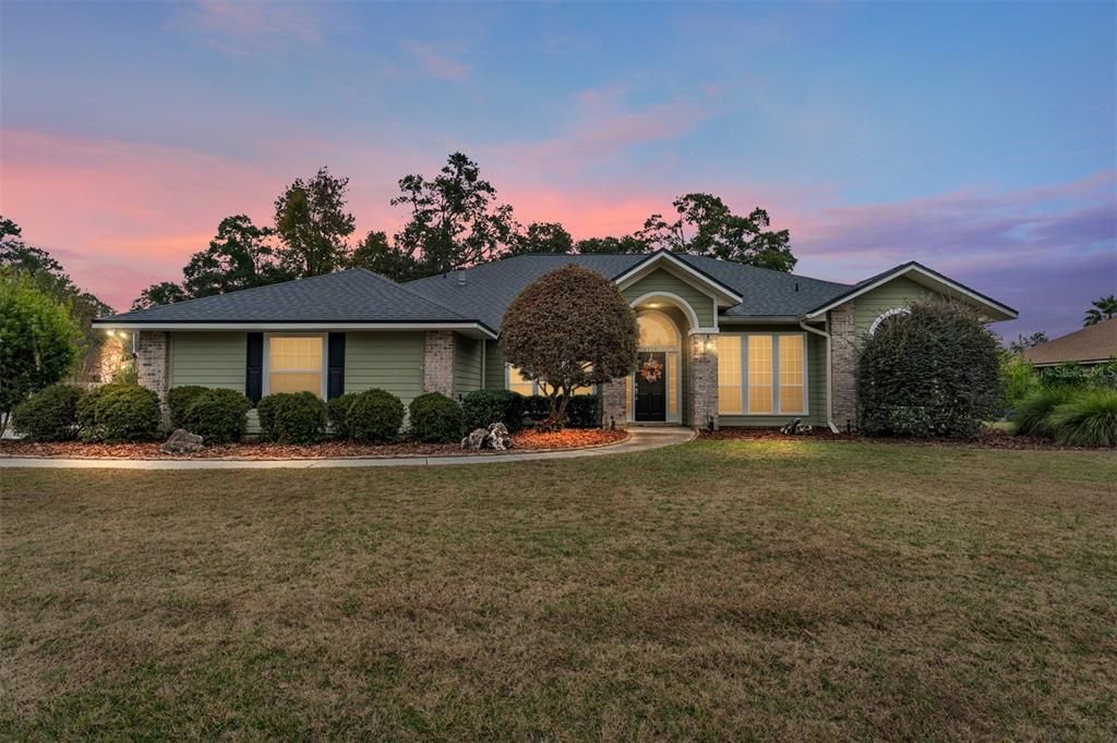 Active With Contract: $489,000 (4 beds, 2 baths, 2553 Square Feet)