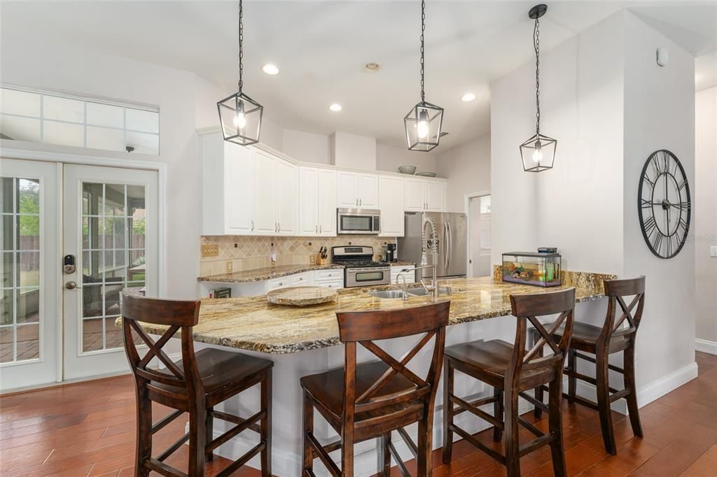 Active With Contract: $489,000 (4 beds, 2 baths, 2553 Square Feet)