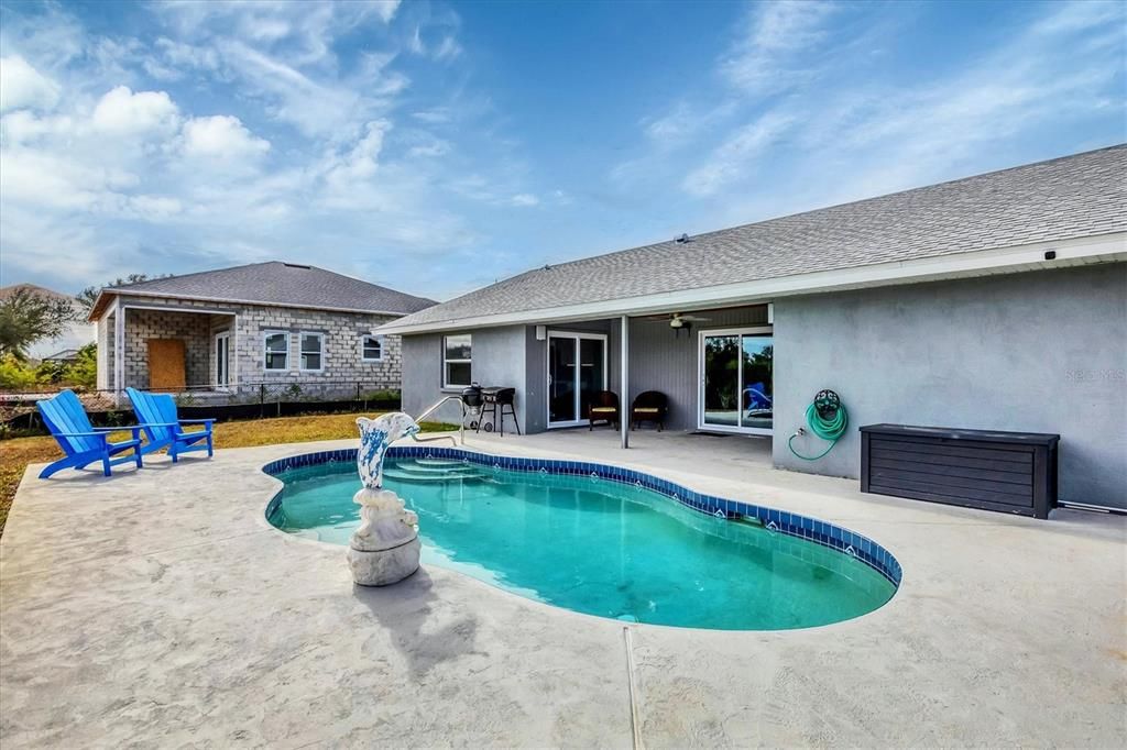 For Sale: $525,000 (3 beds, 2 baths, 1382 Square Feet)