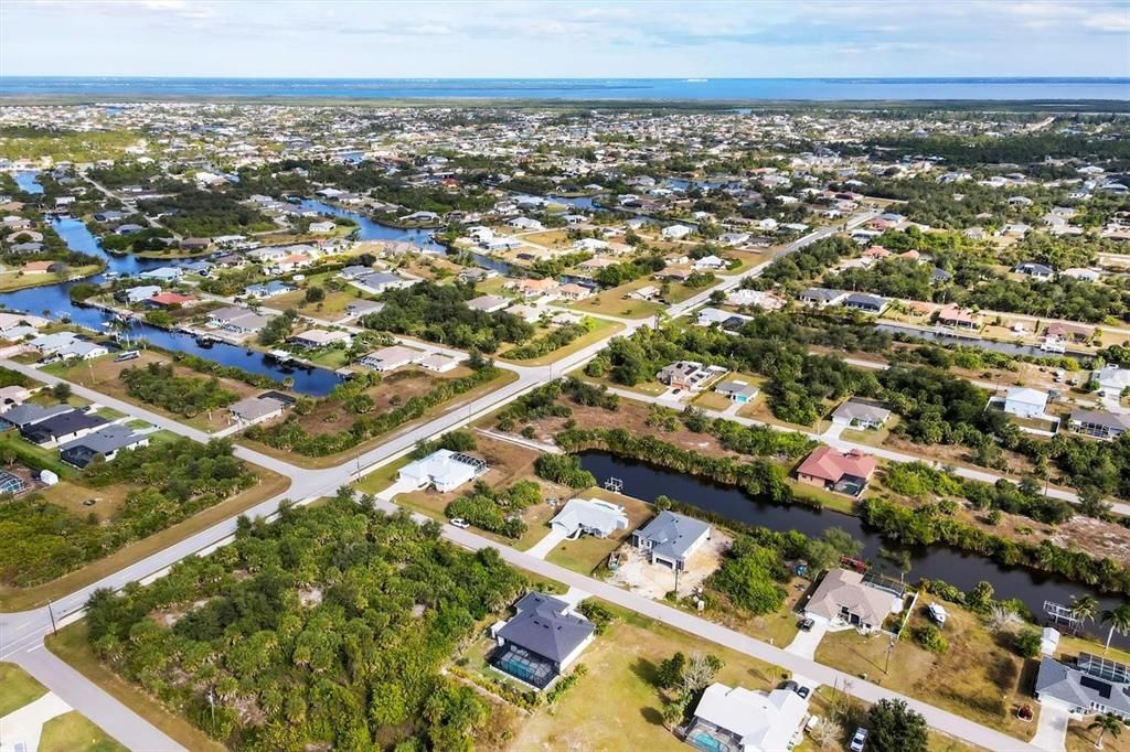For Sale: $525,000 (3 beds, 2 baths, 1382 Square Feet)