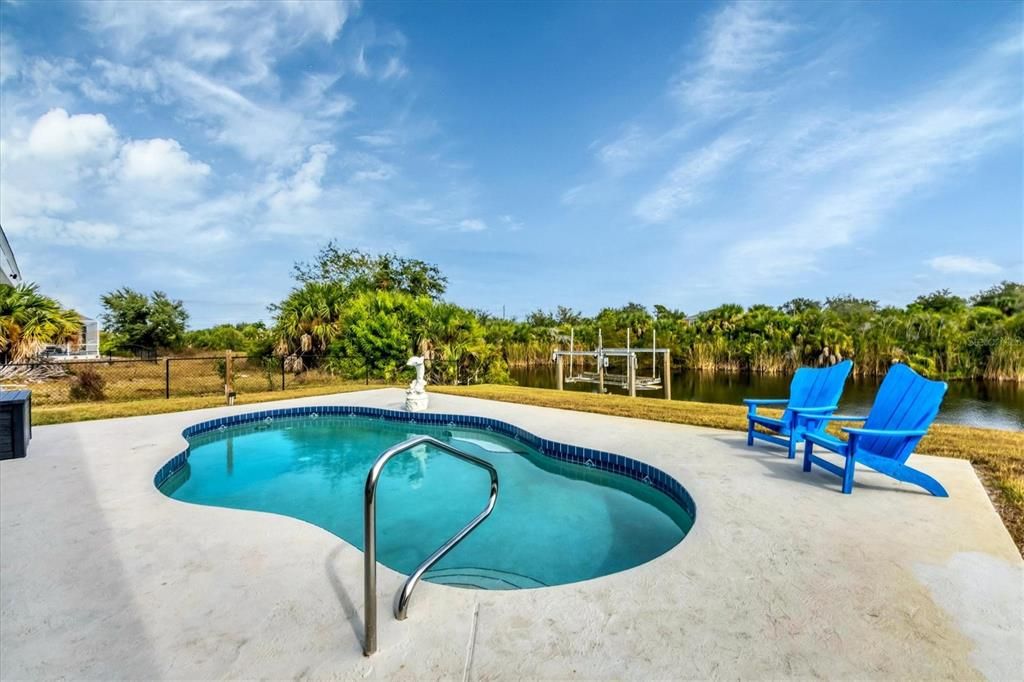 For Sale: $525,000 (3 beds, 2 baths, 1382 Square Feet)