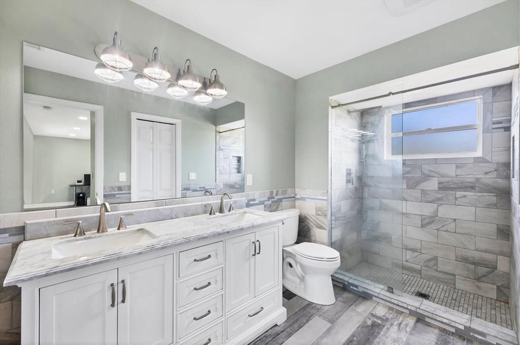 For Sale: $525,000 (3 beds, 2 baths, 1382 Square Feet)