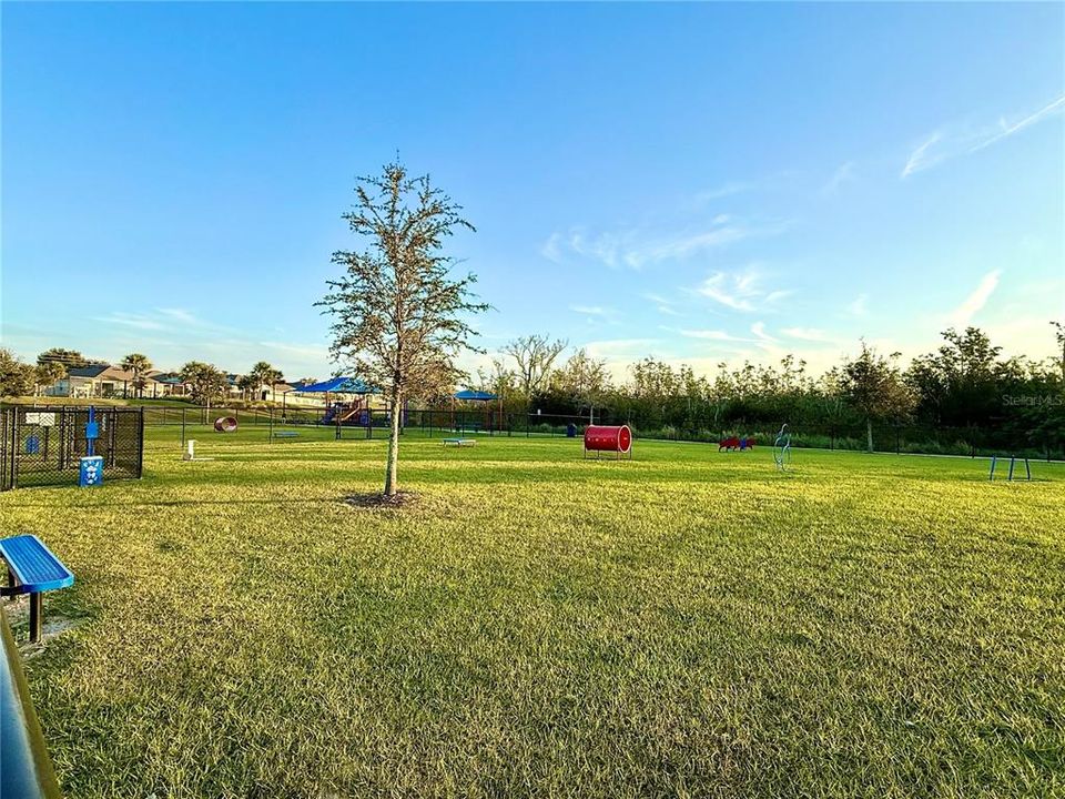 В аренду: $2,000 (4 спален, 2 ванн, 1600 Квадратных фут)