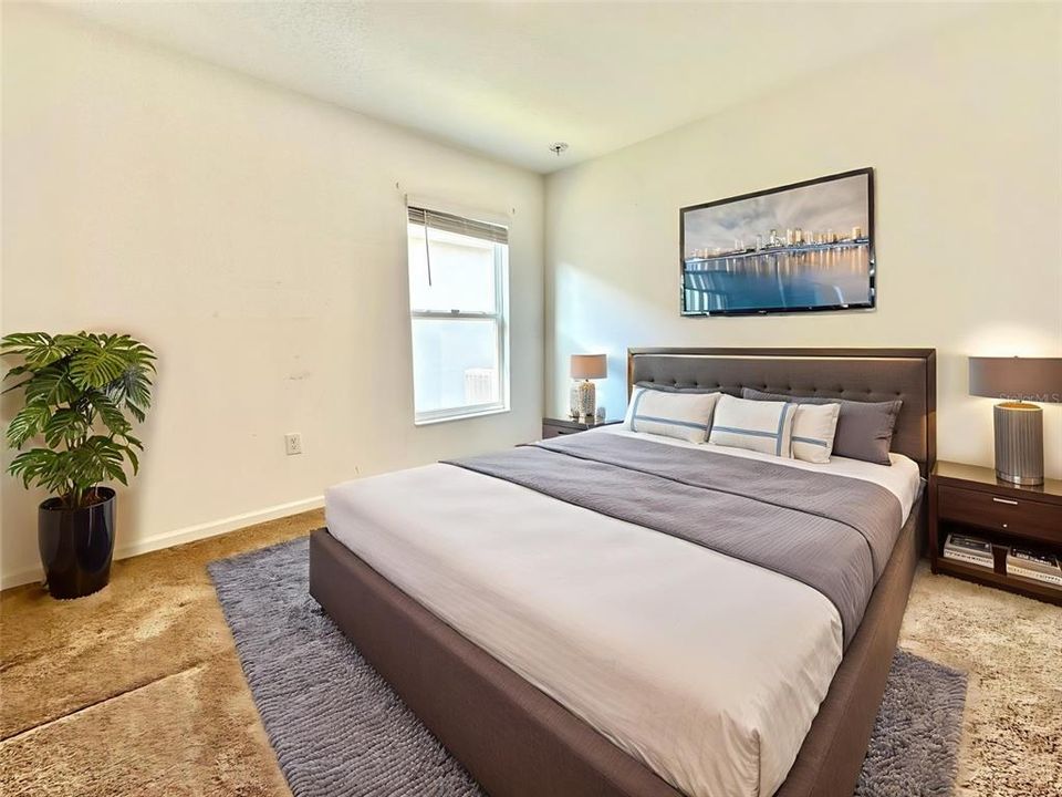 En Renta: $2,000 (4 camas, 2 baños, 1600 Pies cuadrados)