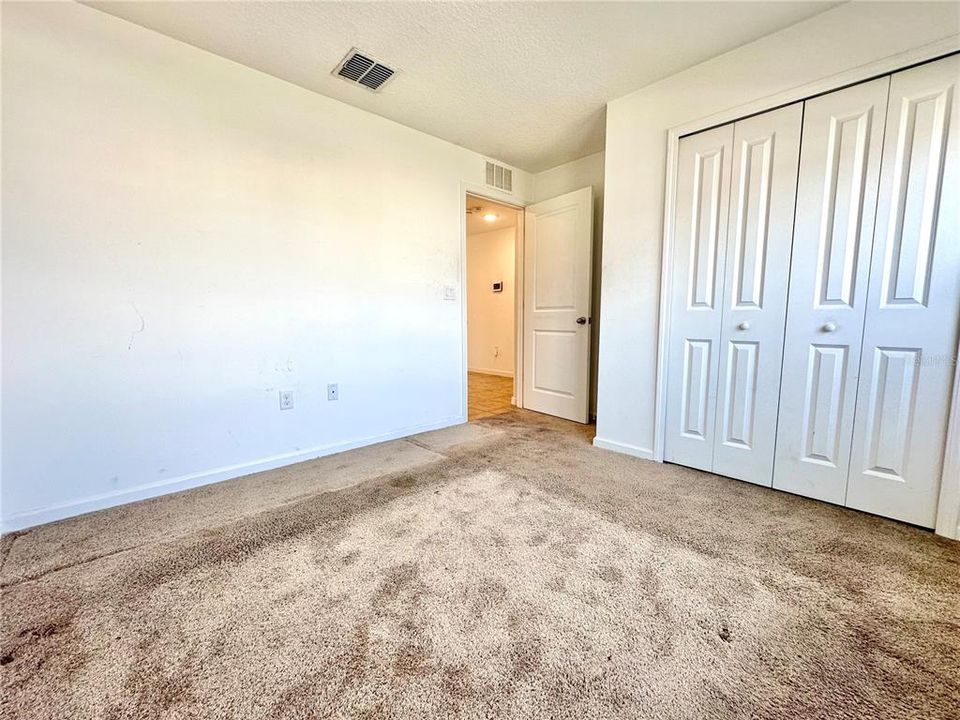 En Renta: $2,000 (4 camas, 2 baños, 1600 Pies cuadrados)