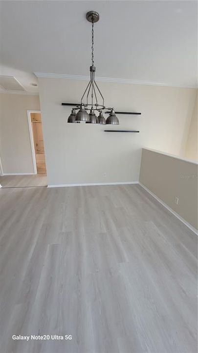 For Rent: $1,800 (3 beds, 2 baths, 1424 Square Feet)