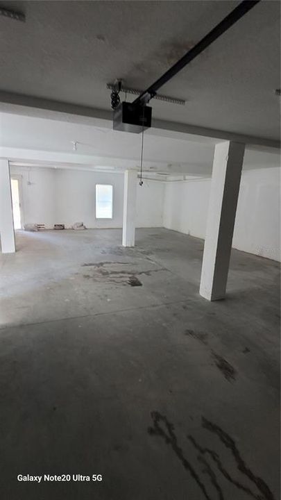 For Rent: $1,800 (3 beds, 2 baths, 1424 Square Feet)