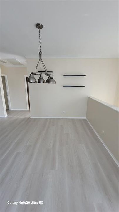 For Rent: $1,800 (3 beds, 2 baths, 1424 Square Feet)